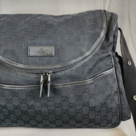 ✨️GUCCI GG Canvas Diaper Messenger Bag - Picture 4 of 16